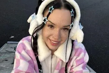 Cassandra Clasen Big7